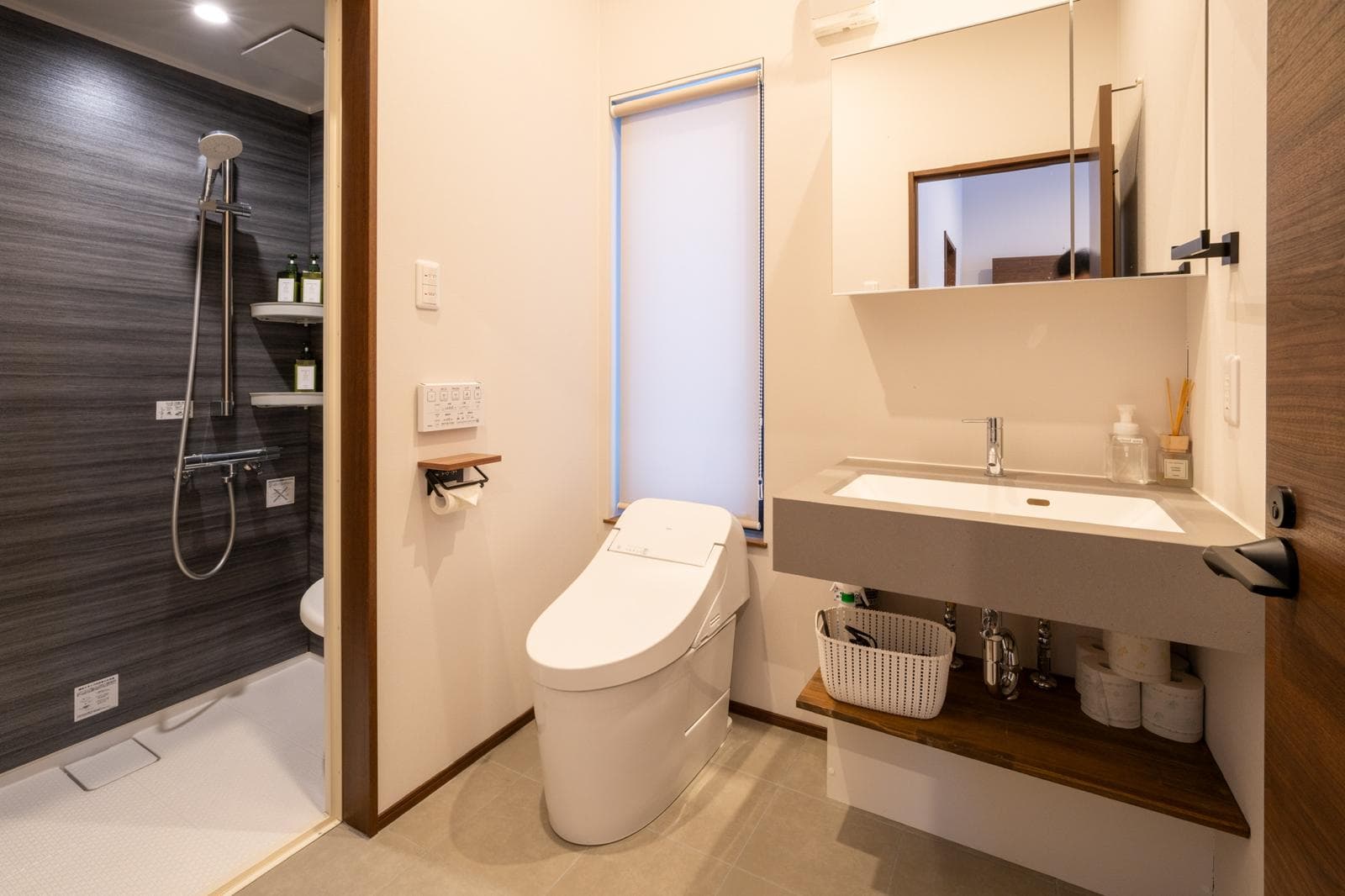 Ensuite 1 bath